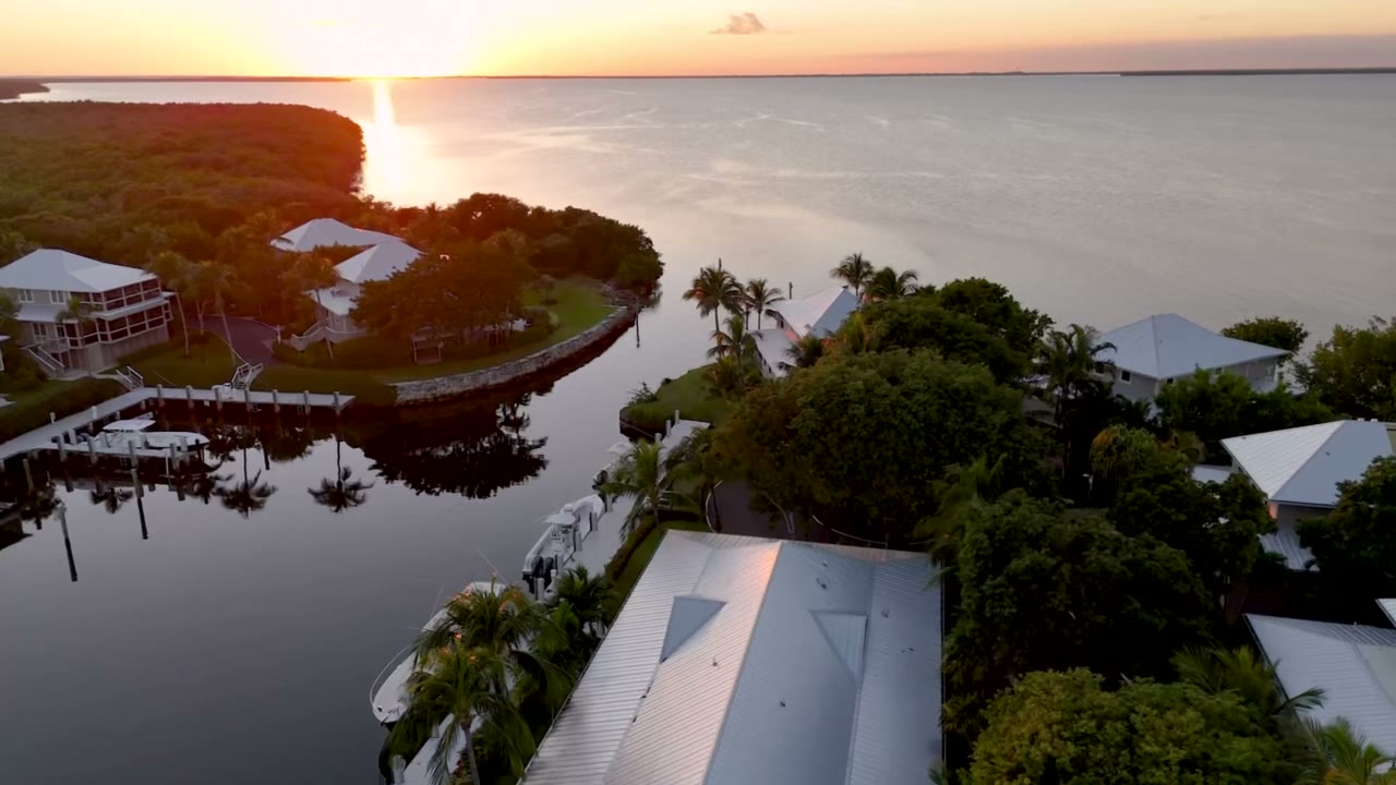 22 S Island Dr